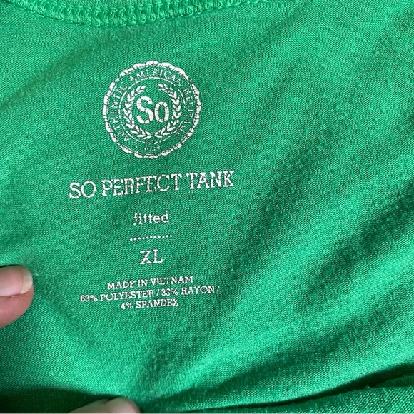 4/$25 SO Perfect Tank Fitted in Green Size XL - Picture 6 of 6